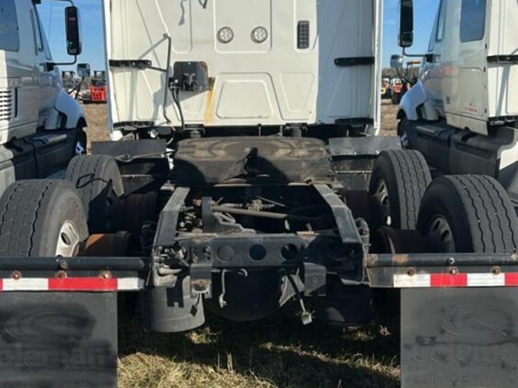 2015-international-prostar-image-10