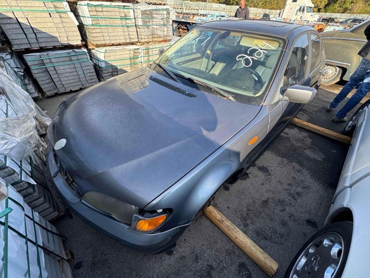 2003-bmw-3-series-325i-image-5