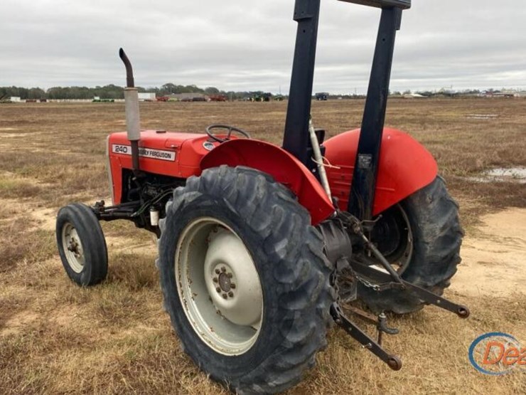 massey-ferguson-240-image-16