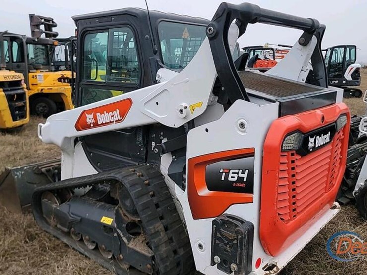2023-bobcat-t64-image-6