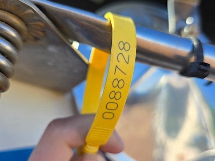 2015-mack-garbage-truck,-s/n-1m2au14c9fm002359-(no-title---bill-of-sale-only):-auto.,-runs,-won't-build-air,-124k-mi.-image-21