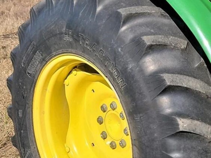 2015-john-deere-5075e-image-9