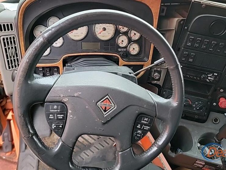 international-prostar-image-18