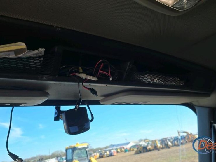 2019-international-hx615-image-41