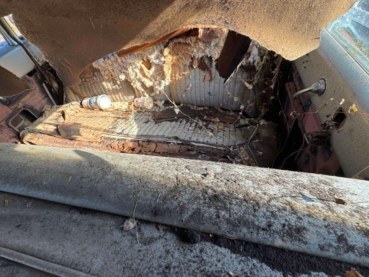 1951-cadillac-fleetwood-image-11