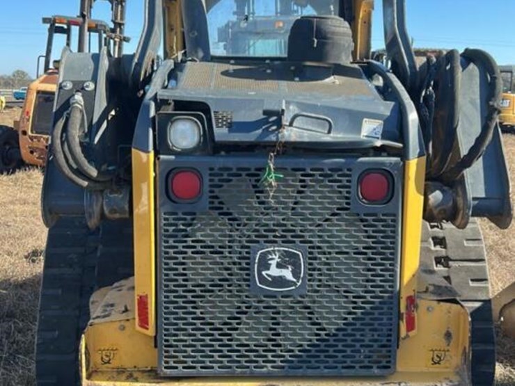 2017-deere-323e-image-4