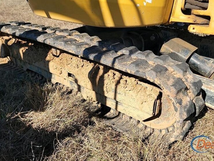 2019-caterpillar-302.7d-image-13