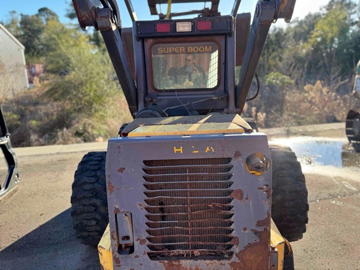 new-holland-ls190-image-3