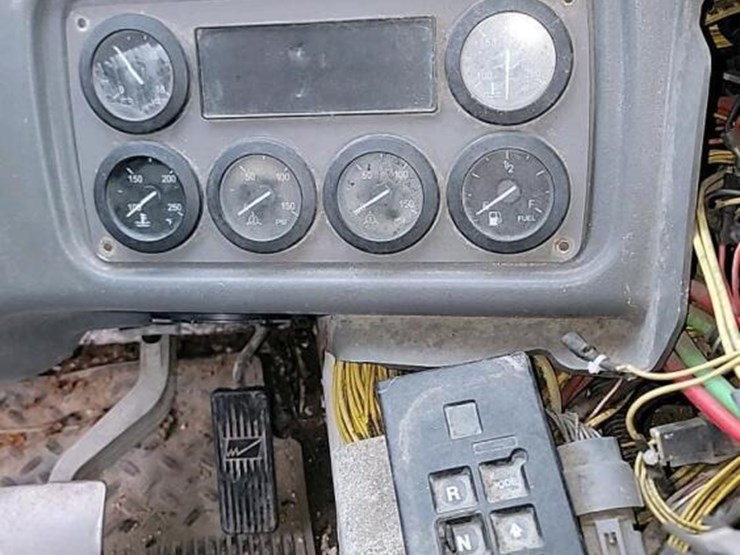 freightliner-condor-image-15