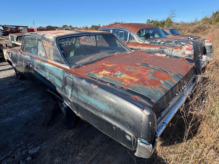 1964-pontiac-grand-prix-image-3