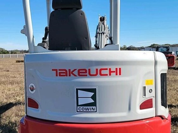 takeuchi-tb335r-image-19