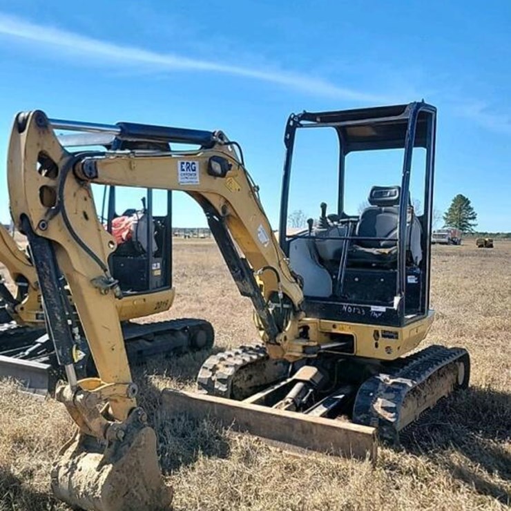 2019 CATERPILLAR 302.7D
