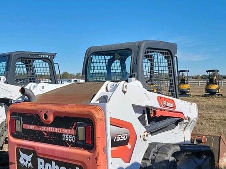 bobcat-t550-image-3