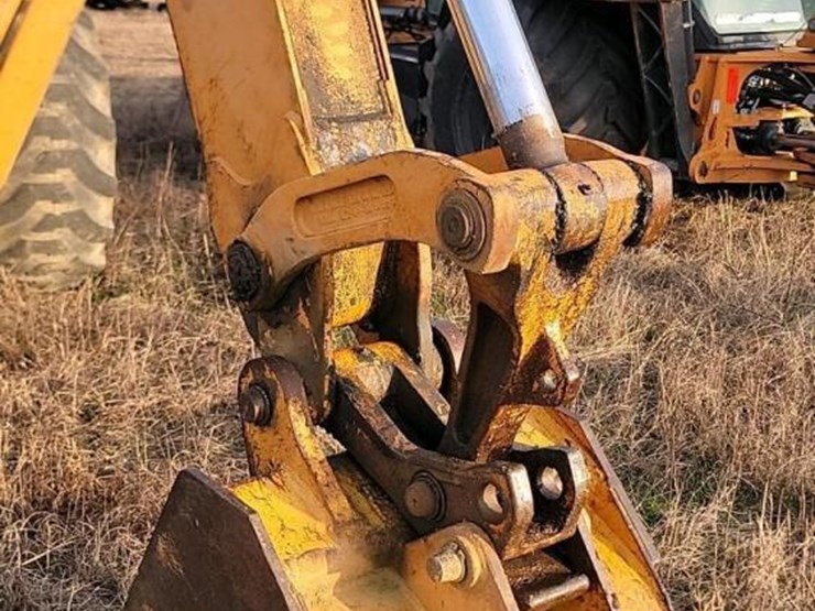 2010-case-590sm-image-15