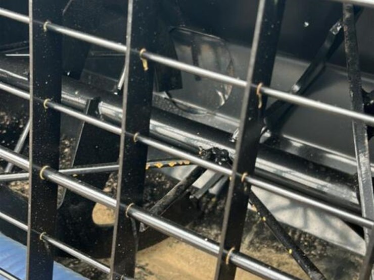 unused-future-mb27-mixing-bucket,-s/n-251099-image-9