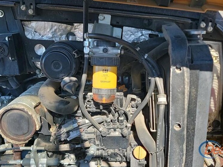 2020-caterpillar-302.7d-image-13