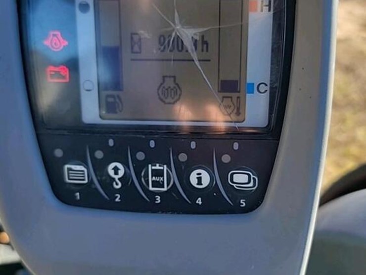 2022-kubota-kx040-image-19