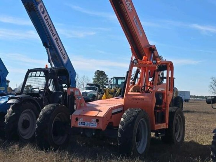 2014-sky-trak-6042-image-29