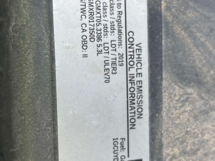 2019-chevrolet-silverado-1500-lt-4x4-crew-cab-pickup-truck-image-14