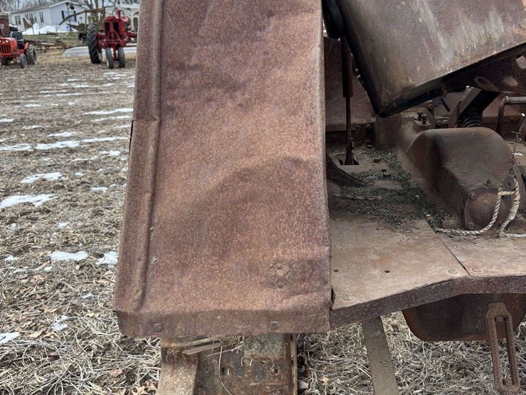 mccormick-deering-wk-40-parts-tractor-image-39