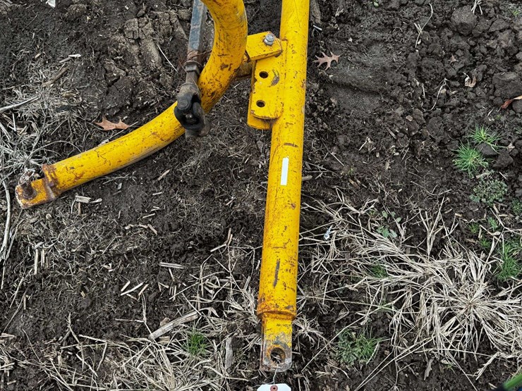 9"-pto-3-pt-post-hole-digger-image-6
