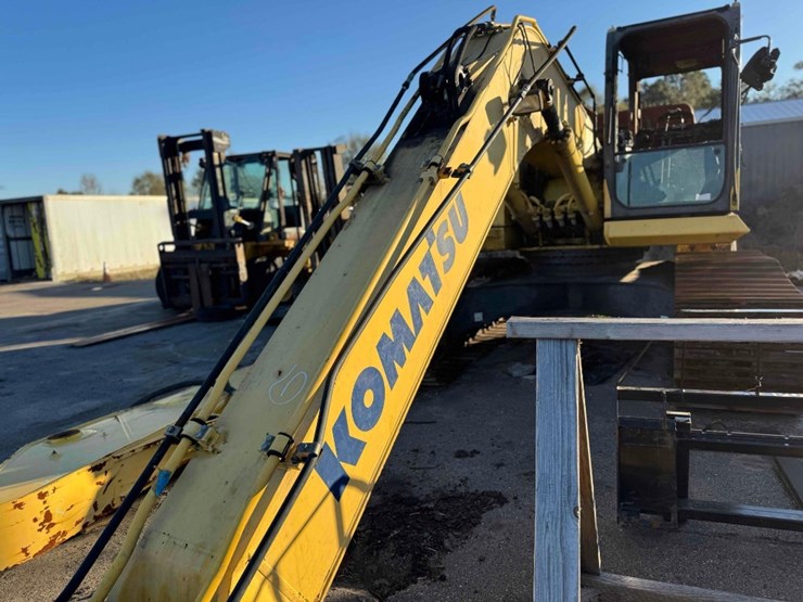 komatsu-pc240-image-8