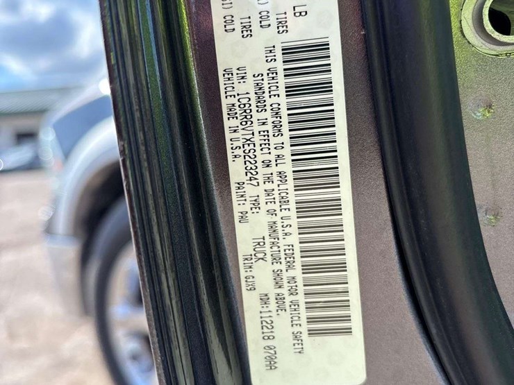 2014-dodge-1500-image-9