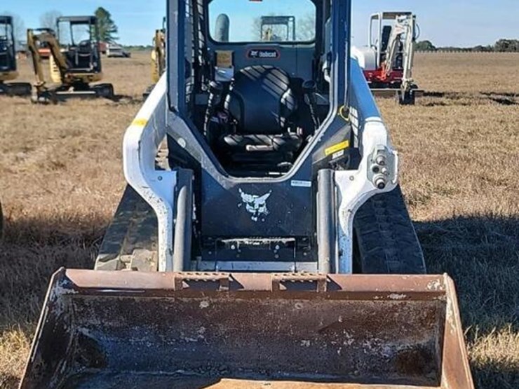 2022-bobcat-t62-image-1