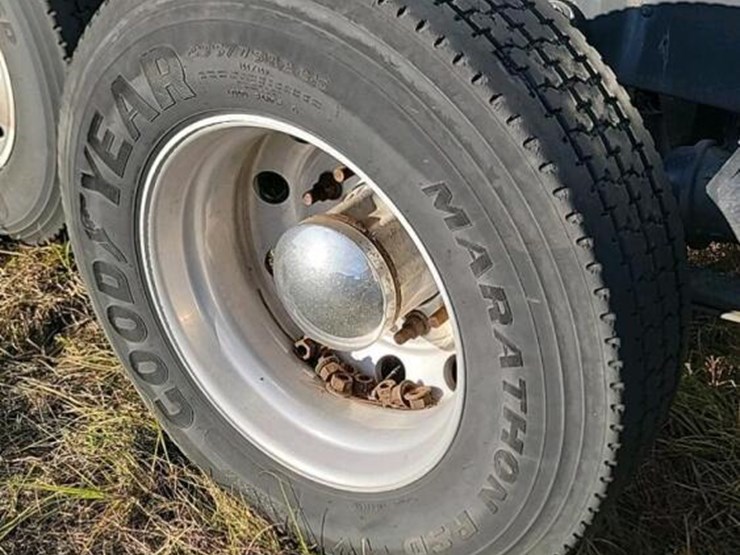 2016-international-prostar-image-7