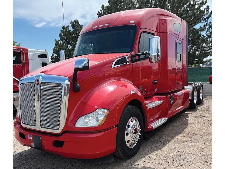2020-kenworth-t680-image-1