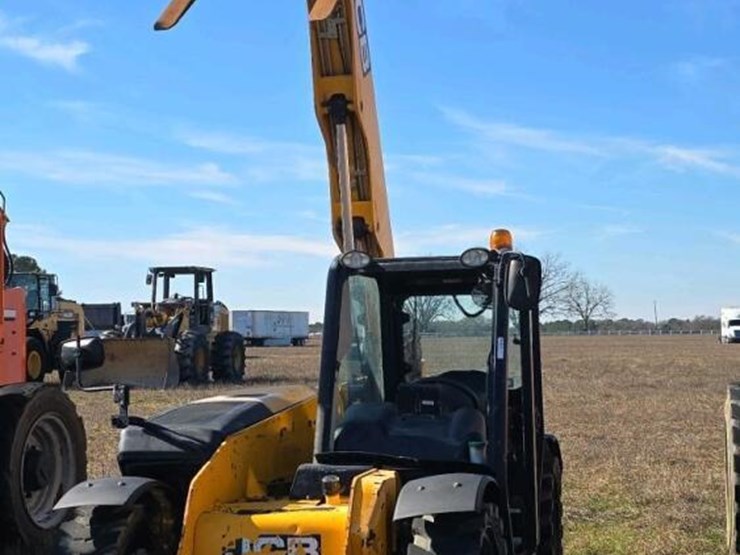 2018-jcb-505-20-image-32