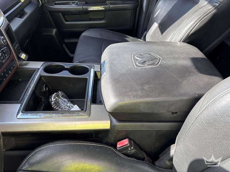 2014-dodge-1500-image-19