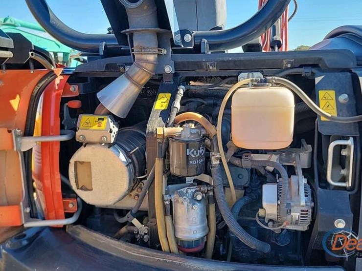 2022-kubota-kx040-image-12