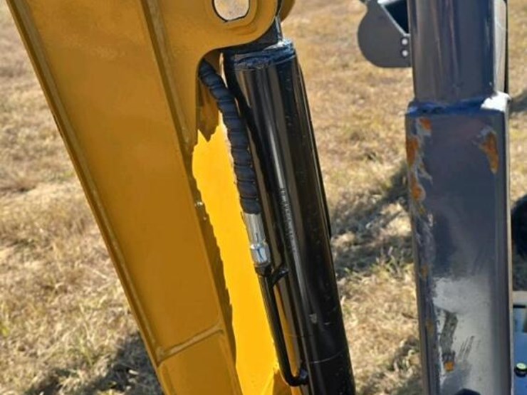 unused-2025-cfg-qk20r-mini-excavator,-s/n-9060863:-23hp-gas-eng.,-2-cylinders,-bkt.-image-15