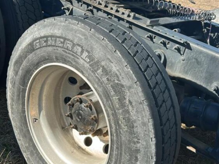 2015-international-prostar-image-14