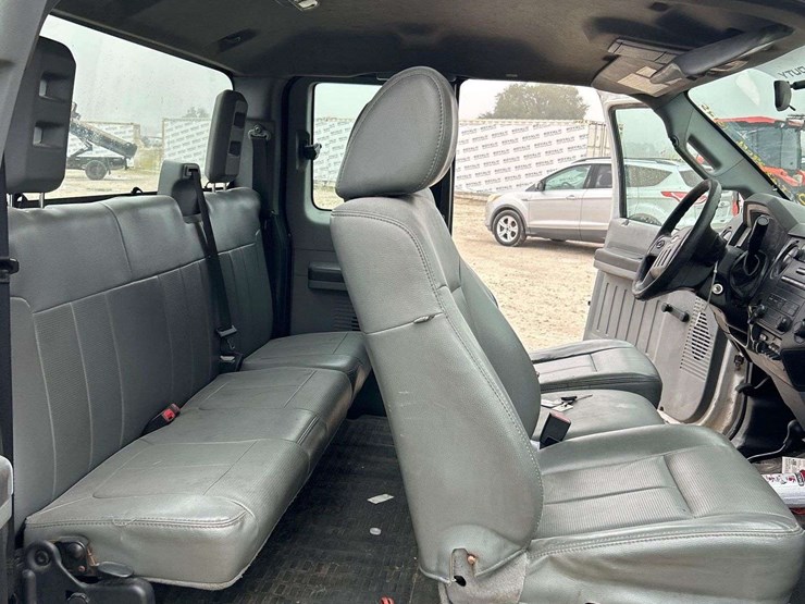 2012-ford-f350-image-21