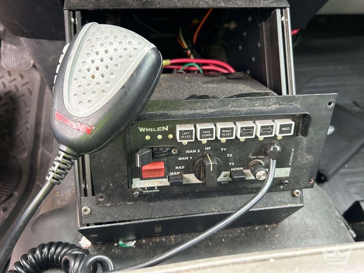 2017-ford-f150-image-19