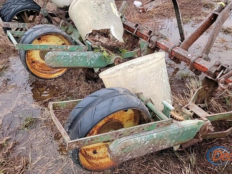 cole-planter-image-4