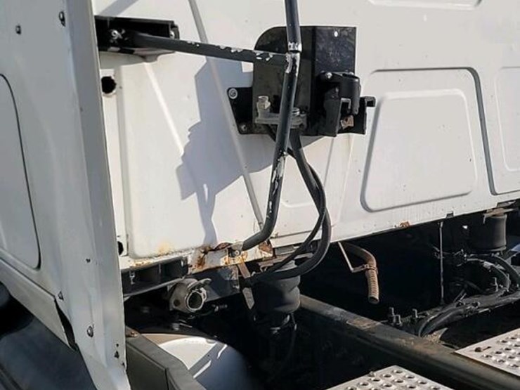 2016-international-prostar-image-18