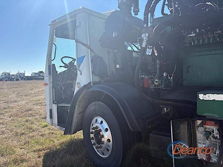 2014-mack-garbage-truck,-s/n-1m2au14c2em001925-(inoperable)-image-8