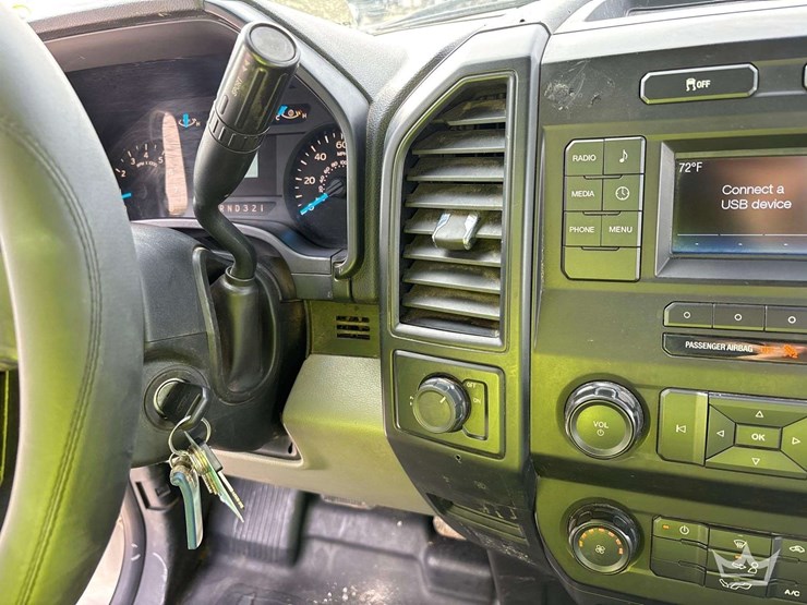 2017-ford-f150-image-18