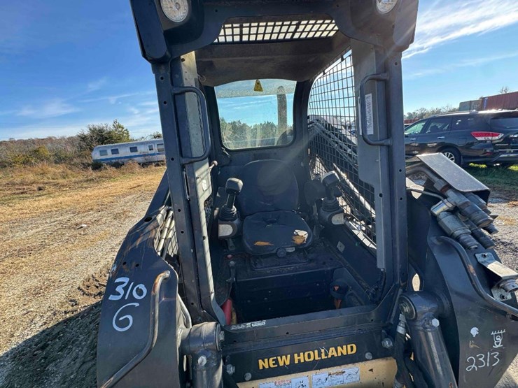 2014-new-holland-c238-image-10