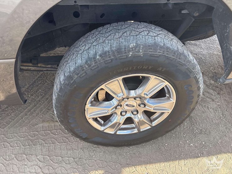 2015-ford-f150-image-28