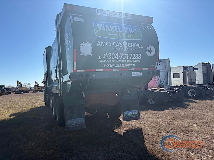 2014-mack-garbage-truck,-s/n-1m2au14c2em001925-(inoperable)-image-5