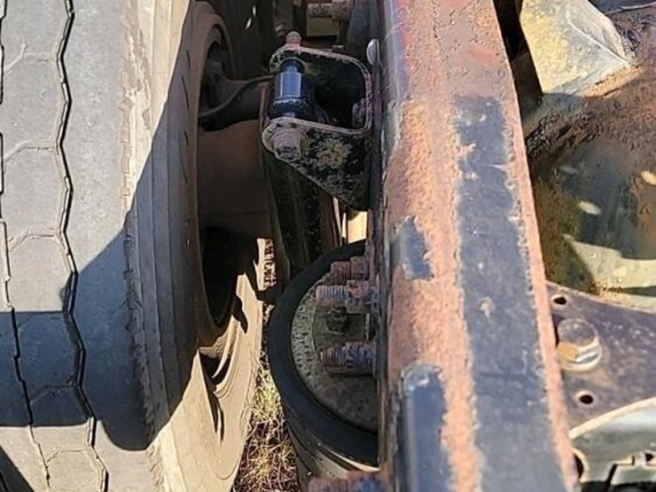 international-prostar-image-12