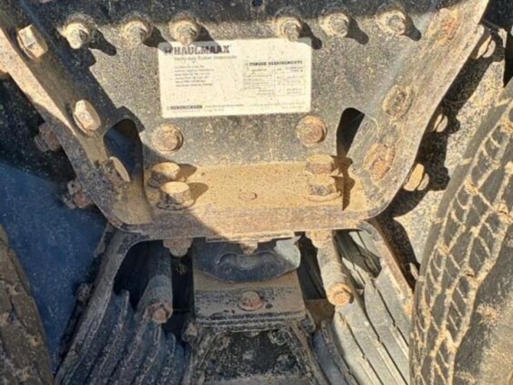 2019-international-hx615-image-15