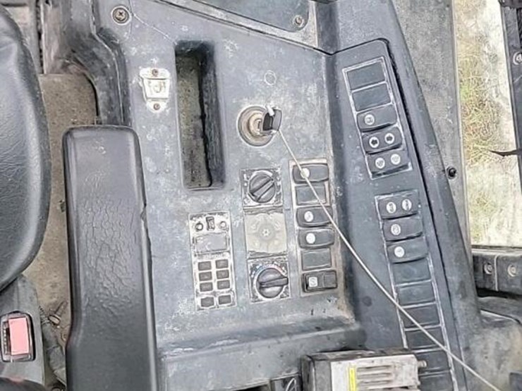 hyundai-70d-9-image-27