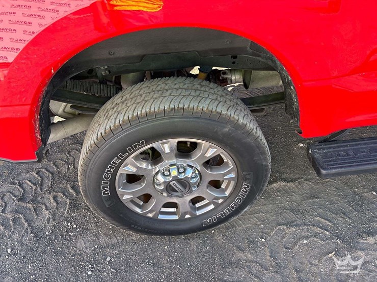 2021-ford-f250-image-26