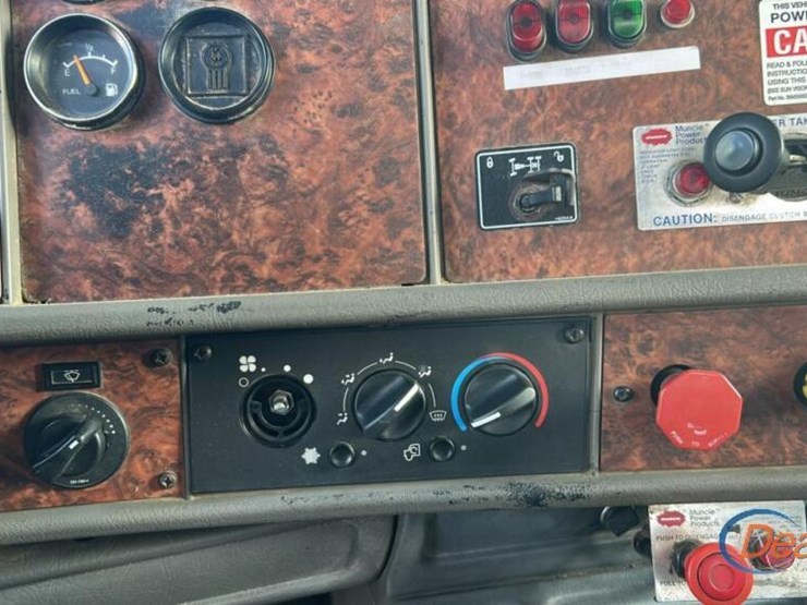 kenworth-t800-image-29