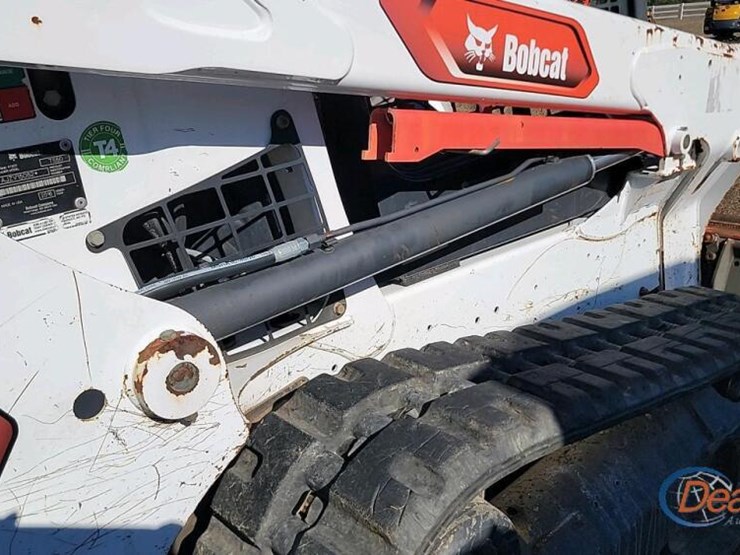 bobcat-t550-image-12